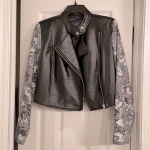 NWT 😻 gorgeous faux leather jacket with gingham/flowers pattern sleeves.